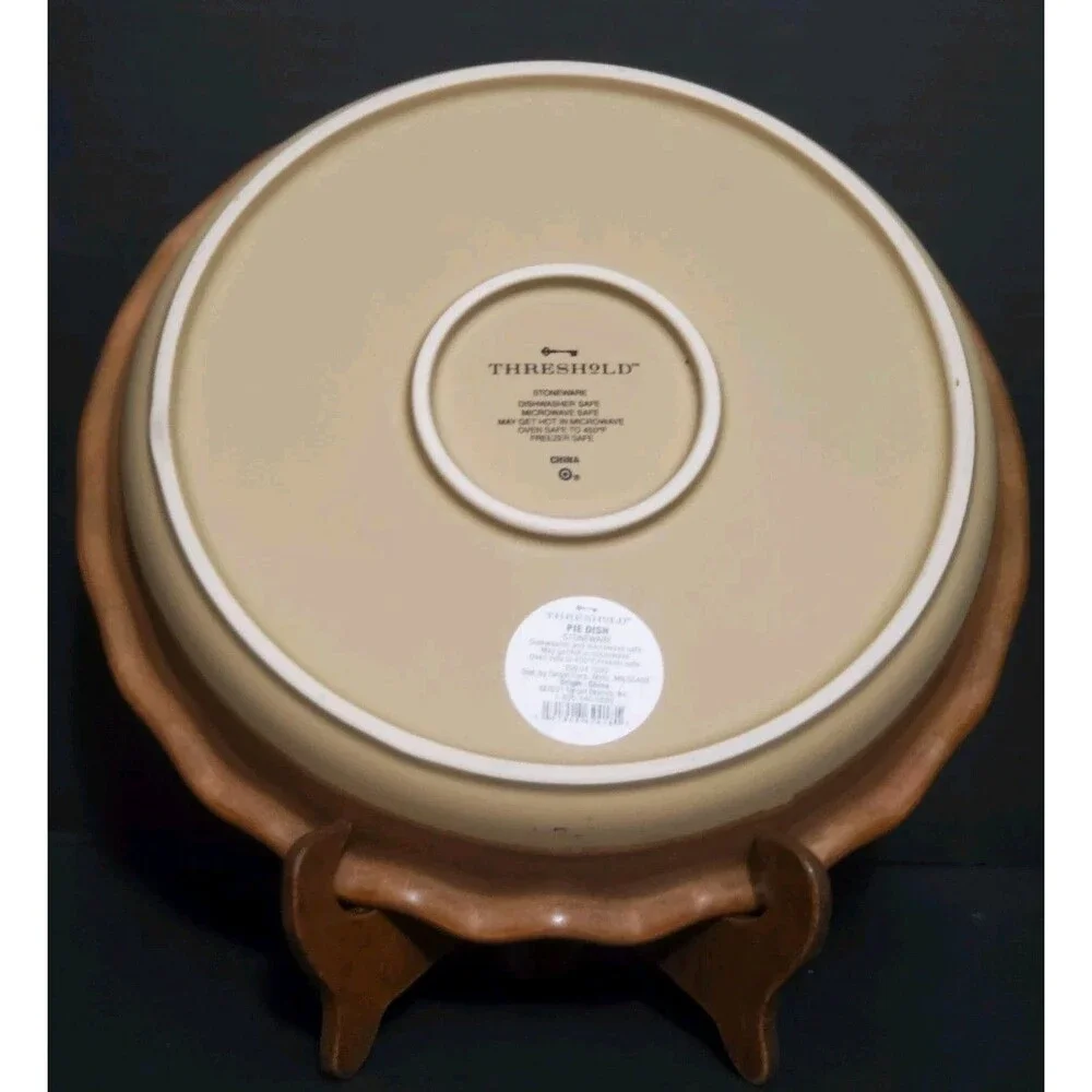 Target Threshold Stoneware Pie Dish Caramel Tan Scalloped Ruffled 10.5